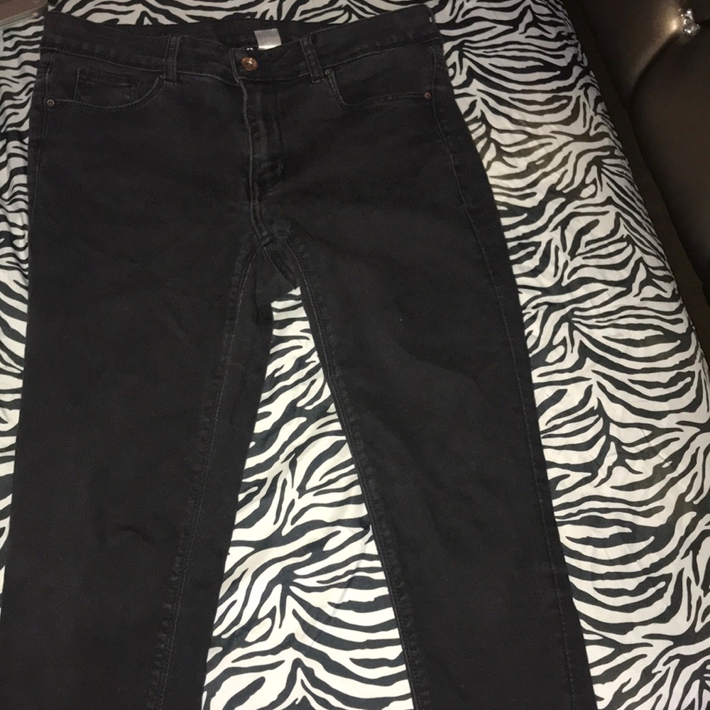 H&M Black Skinny Jean Pants